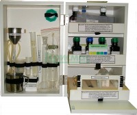 Судовая экспресс-лаборатория СЛТМ-2 для контроля топлива и масел в силовых установках, с набором исследования топлива и масла