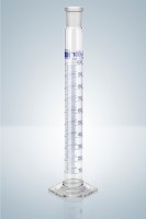 Цилиндр мерный Hirschmann 25 : 0,5 мл класс A, синяя градуировка, со стеклянной пробкой
