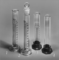 Цилиндр мерный 1-25-2 на стеклянном основании