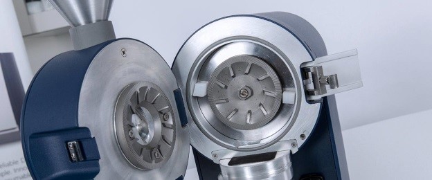 Мельница дисковая, до 3000 об/мин, лабораторная, для зерна, CM 290 Cemotec, Foss