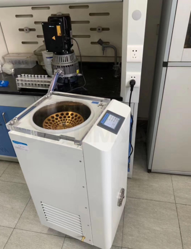 Центрифужный испаритель для пробирок 10×50 мл, до 70 °C, без насоса, с угловым ротором 46×2 мл, Scientz-1LS, Китай